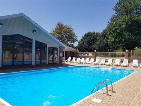 Free Silver Dollar City & Other Attraction Tickets! Spacious, Great Location, Indoor & Outdoor Pools برانسون المظهر الخارجي الصورة